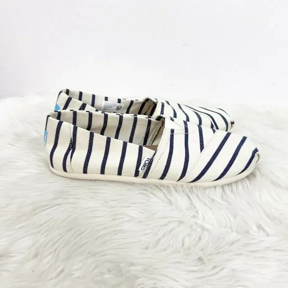 Spring Navy and White Striped Flats These could be considered Black and White! - Picture 2 of 9